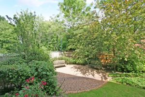Communal Gardens- click for photo gallery